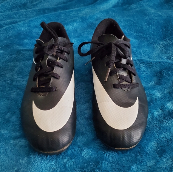 *3-for-$30* Nike speed cleats (size 3.5) - Picture 5 of 6